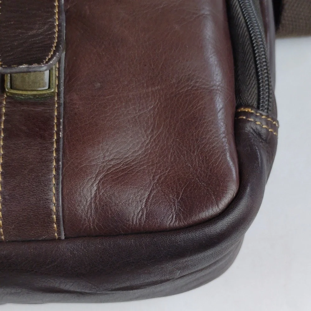 Samsonite Brown Genuine Leather Men's Briefcase.
